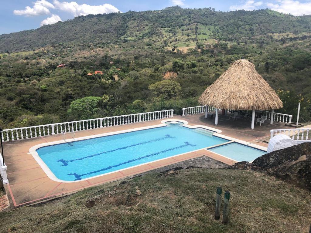 Casa La Felisa Hospedaje Campestre Pandi Cundinamarca ภายนอก รูปภาพ