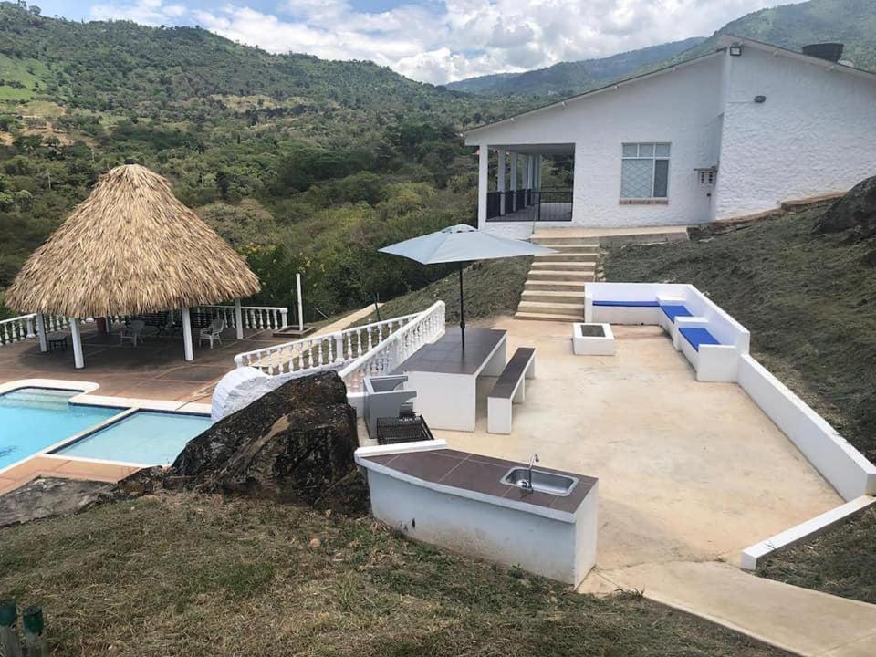 Casa La Felisa Hospedaje Campestre Pandi Cundinamarca ภายนอก รูปภาพ
